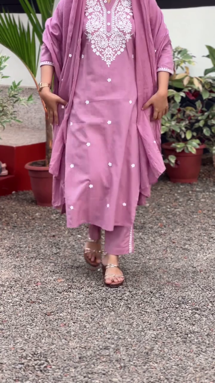Floral Embroidered Thread Work Pure Cotton Kurta With Trousers & Dupatta - Image 7