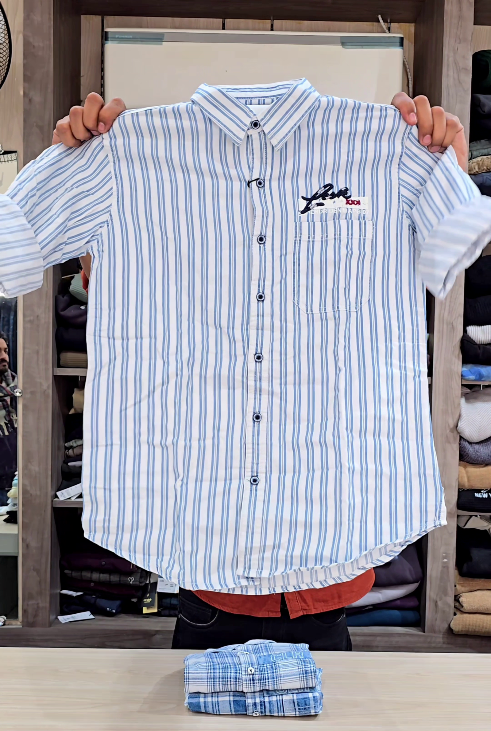 Men Classic Slim Fit Opaque Checked Casual Shirt - Image 2